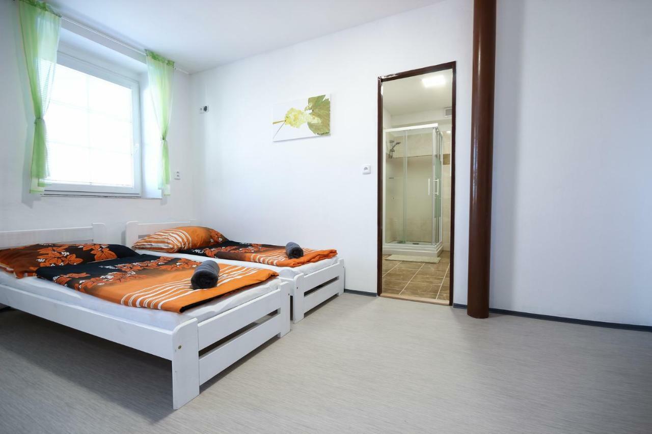 Penzion víno sklep U Palečků Zaječí Exterior foto